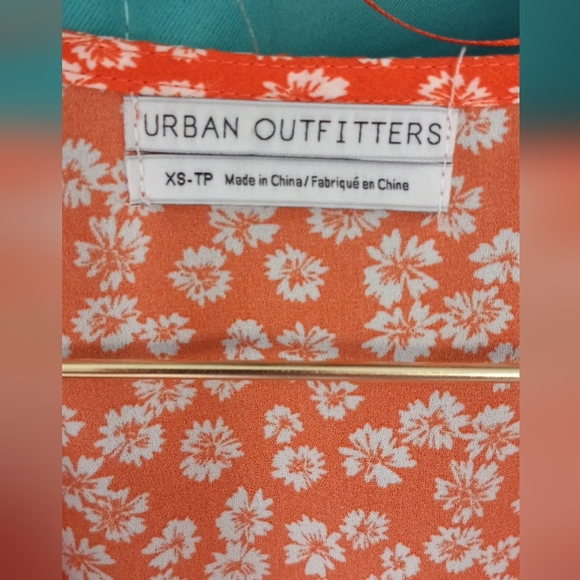 Urban Outfitters Romper - Picture 5 of 5